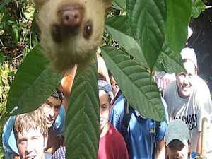 10 Photobombs That Will Make You Laugh out Loud