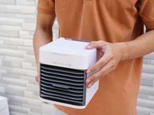 Genius Device Cools Down Any Room in Minutes