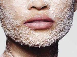 Top Plastic Surgeon: If You Have Wrinkles, Do This Before Bed