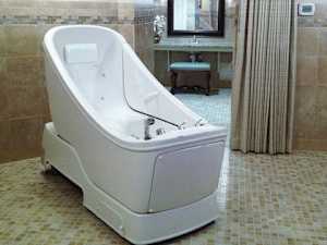 What a Walk-in Tub Should Cost if You're over 65